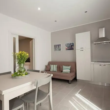 Apartment House Vitruvian